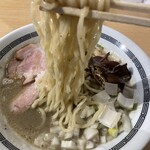 煮干しのビリー - 中太ちぢれ麺！