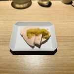 熾火のイオ - イオの蒸し鶏　ネギソース