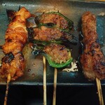 炭火焼鳥中村屋 - もも、、