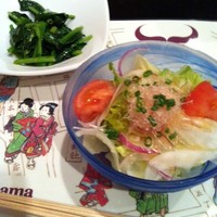 ステーキハウス ハマ  目黒店 - 印象に残るほど美味しいほうれん草のソテーとサラダ