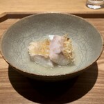 日本料理FUJI - 活け〆白甘鯛の松笠焼