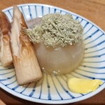 ぞんぶんスタンド - おでんの大根がカタイ