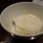 艸菴 -  オリーブオイルと塩で頂きます