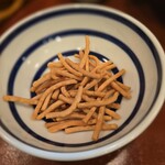 江戸堀 木田 讃岐うどん - うどんの素揚げ(お店からのサービス)