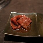 YORONIKU TOKYO AZABUDAIHILLS - シルクロースはタレをジャブ漬け