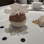 プレスキル - 栗のアイスとメレンゲのカップ