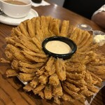 Lone Star Steakhouse & Saloon - 