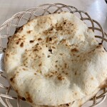 HUJRA HALAL FOOD & RESTAURANT - ナンアップ