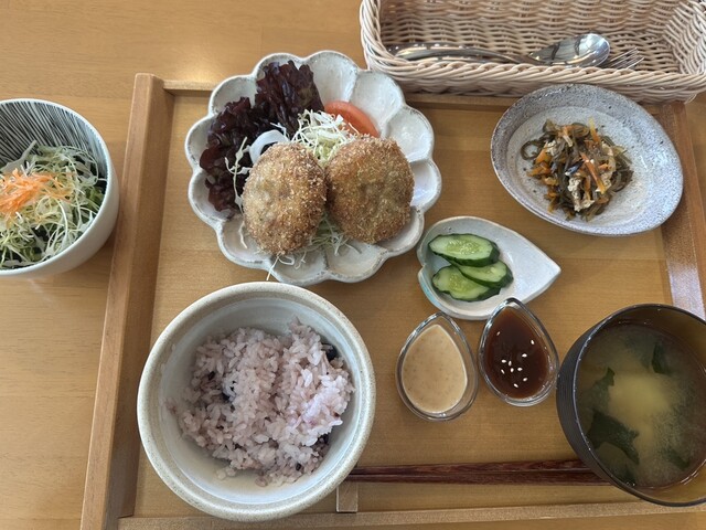 保原のカフェ『ラクラク』- 静かな空間でくつろげるおすすめスポット