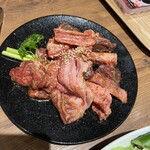 炭火焼肉　萬まる - 