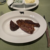37 Steakhouse & Bar - 