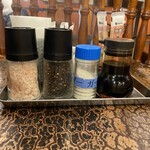 サニーロード - 卓上調味料　塩が美味しい！（2024年12月21日撮影）