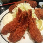 西麻布 三河屋 - 三河屋(海老フライ定食+メンチ)