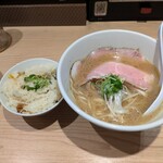 貝出汁中華そば くらむ - 