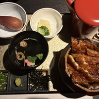 炭焼きうなぎ・かしわ 登河 - 
