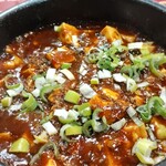 チャ～ボン 多福楼 - 石焼き麻婆豆腐がグツグツ