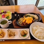 カフェアンドダイニング デイズ - 