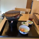 なか里 - 和牛すき焼き定食　1500円　ご飯と味噌汁は後から出てくる