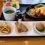 カフェアンドダイニング デイズ - 