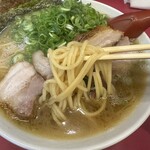 豚平 - 自家製麺美味い、チャーシューとろけます