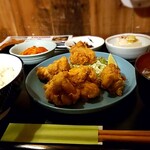 ストロベリームーン - 若鶏唐揚げ定食(￥750)