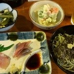 古都 -  先に出された小鉢と茶そば