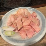 神泉ホルモン 三百屋 - 