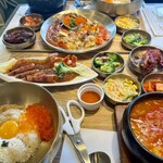 韓国料理 キムチャチャ 横浜西口店 - カンジャンセウ（手前）、カンジャンケジャン（奥）
