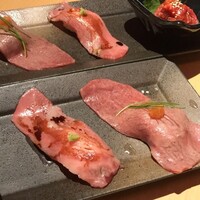 近江うし焼肉 にくTATSU 銀座店 - 