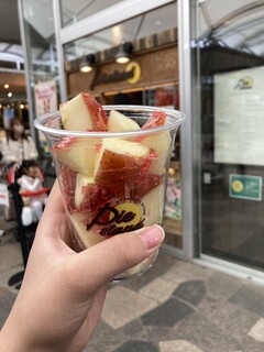 Pie stand BY FREAK'S STORE Karuizawa Purinsushoppingupurazaten