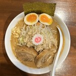 ヤマネコ軒 - 特製豚そば（白湯）＋ヤサイ増し＋ニンニク＋アブラ