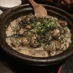 魚串と手羽先の大衆居酒屋 和傘 - 「牡蠣の土鍋」