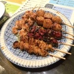 토리야스 - ひなかわ、モツ、ぼんじり、つくね