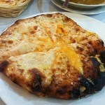 カレー専門店cafe New Delhi -  チーズナン