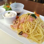 南蛮屋Cafe - 本日のパスタ　 ¥1,250   (リーフサラダ、ココット2種、 ミニスイーツ、スープ付き)