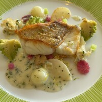 オテル・ド・ヨシノ - 魚料理/Poisson du jour
                  ハタのポワレ ソース・マリニエール