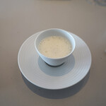 SEZANNE - 北海道産帆立・蕪・山葵のスープ