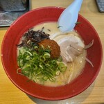 まるうまラーメン ぷらっと博多No.3 - 赤うまラーメン　750円
