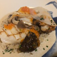 横濱元町 霧笛楼 - マトダイの網焼きと茸のソテー 牛蒡の炊き込みバターライス マッシュルームソース
