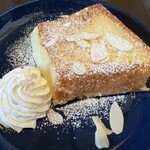 コミュニティ カフェ ファミリア - ⑦フレンチトースト1個+ホイップ