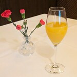 横濱元町 霧笛楼 - カクテルの「ミモザ」