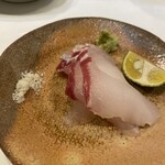 うを徳 - お造り：明石産 鯛