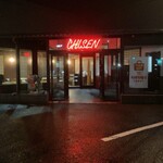 ち せ ん - 店内の雰囲気と違って、外観はネオンサインと洒落た感じ。