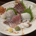 金町製麺 - 刺身盛り合わせ