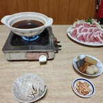 いのしし亭桐山荘 - 料理写真:
