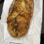 ブーランジェリー スドウ - 玉ねぎアンチョビバター