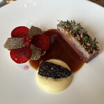 Restaurant Lieffroy - ⑪フュン島(今いるこの島の名前)野生のマガモ モリーユ茸詰めと煮込みとタルト ビーツ 菊芋 コケモモ アリゴ(伸びるマッシュポテト)トリュフソース