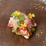 Restaurant Lieffroy - ⑨コルシャウン島で採れたデンマークロブスターのグリル マンゴーとライムのチャツネ ホワイトアスパラとチョロギのピクルス ポン酢のソース