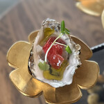 Restaurant Lieffroy - ①地元の生牡蠣 ローズペーパー