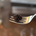 Restaurant Lieffroy - 松ぼっくりマリネ